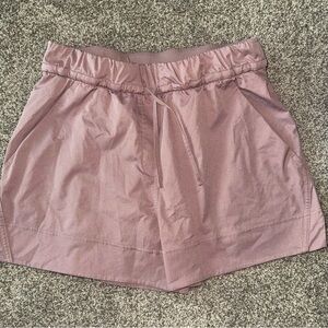 Lululemon cinchable high rise woven shorts rose pink medium
